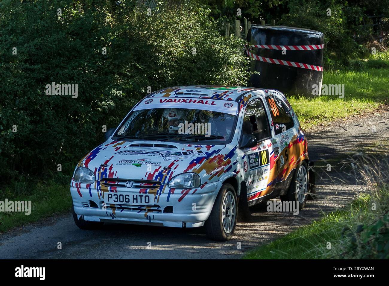 Ceredigion, Wales – 2. September 2023 Rali Ceredigion: Keith Daniels und Co-Pilot Andrew Millington in einem Vauxhall Corsa Car 88 auf der Bühne SS1 Borth 1 Stockfoto