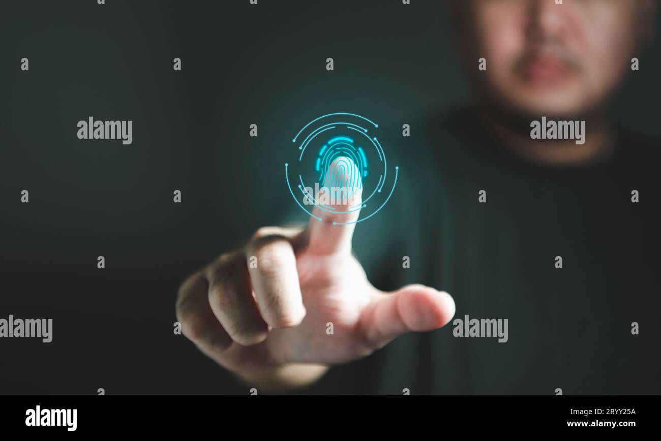 Fingerabdruck Cyber Security Scanning biometrische Authentifizierung und Personal Data Protection Act oder PDPA mit Hintergrund von Personen. Te Stockfoto