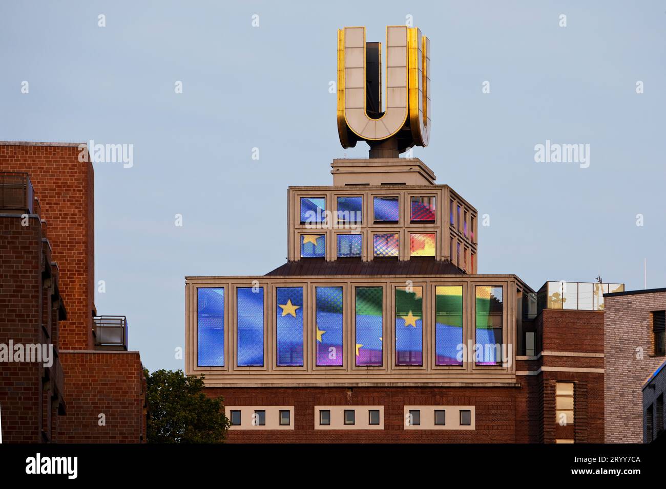 Dortmunder U, Flying Pictures von Adolf Winkelmann, Dortmund, Ruhrgebiet, Deutschland, Europa Stockfoto