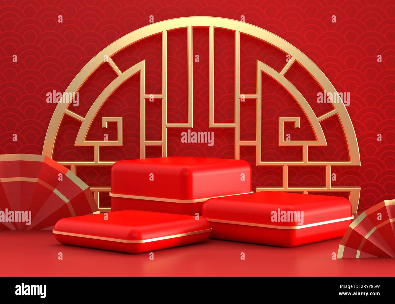 Chinesisches Neujahrsrot im modernen Stil drei Würfel Podium Produktpräsentation mit goldenem Ring und China Muster Fans Hintergrund. Urlaub Stockfoto