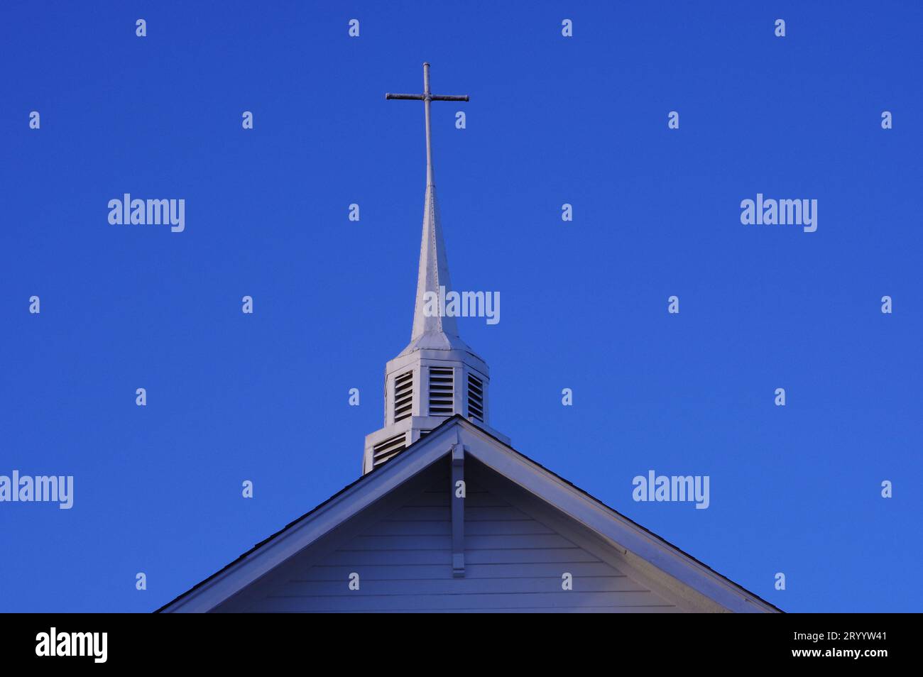 Eine weiße Kirche in San Gabriel, Texas Stockfoto