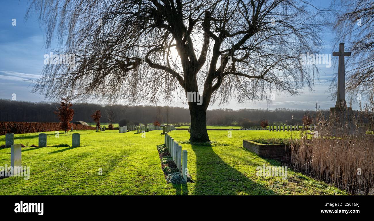 Prowse Point Military Cemetery, World war One Begräbnisstätte im Ypern, das an der Westfront des Ersten Weltkriegs in Ploegsteert/Plugstreet, Hennegau, Belgien, liegt Stockfoto