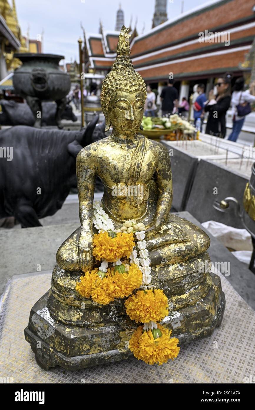 Buddha-Statue im Wat Phra Kaew, Tempel des Smaragd-Buddha, Bangkok, Thailand, Asien Stockfoto