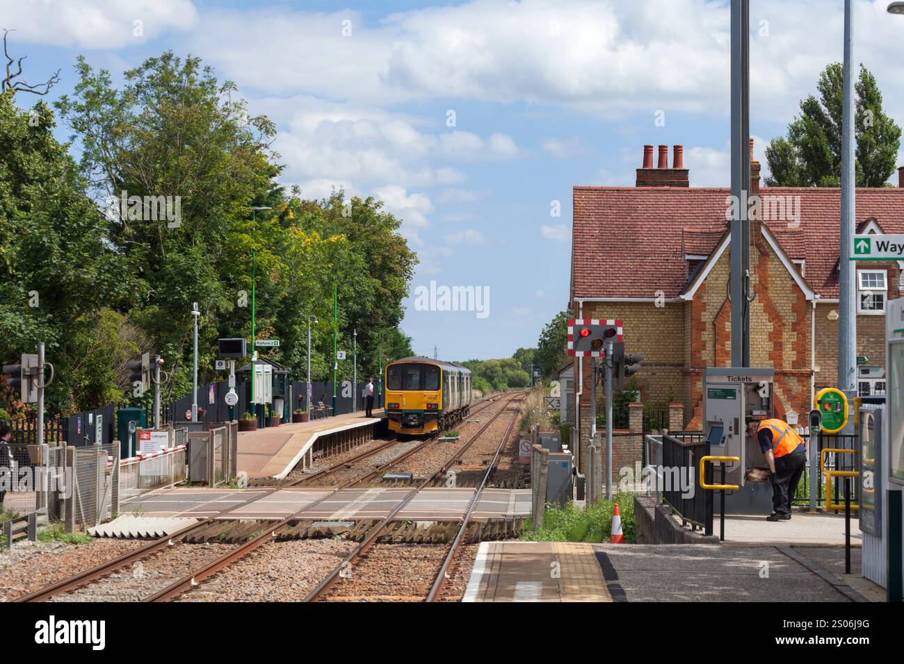 West Midlands Railway Class 150 Sprinter Train 150137 am Bahnhof Lidlington an der Marston Vale Railway Line Stockfoto
