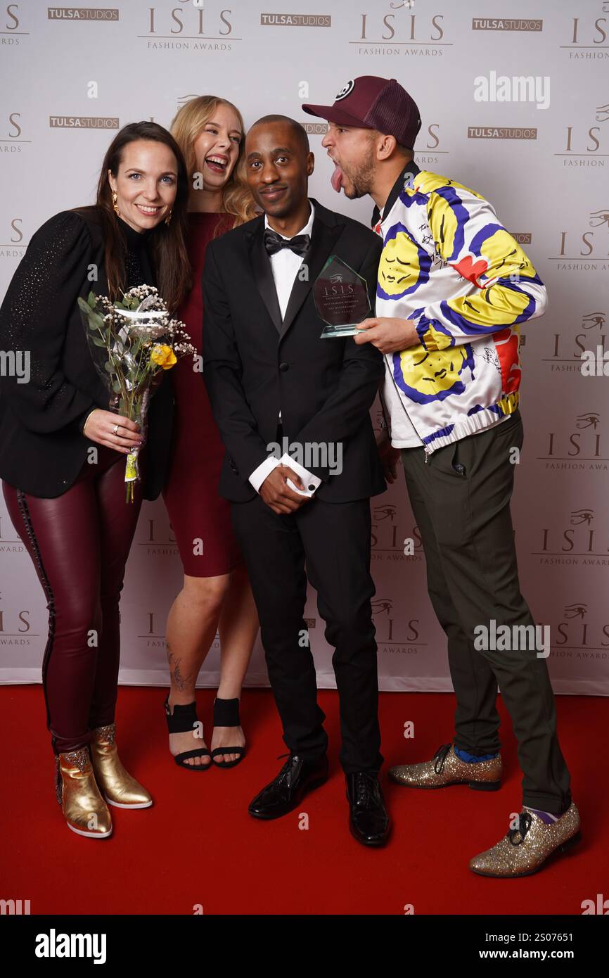 Isis Fashion Awards 2022 – Roter Teppich Stockfoto