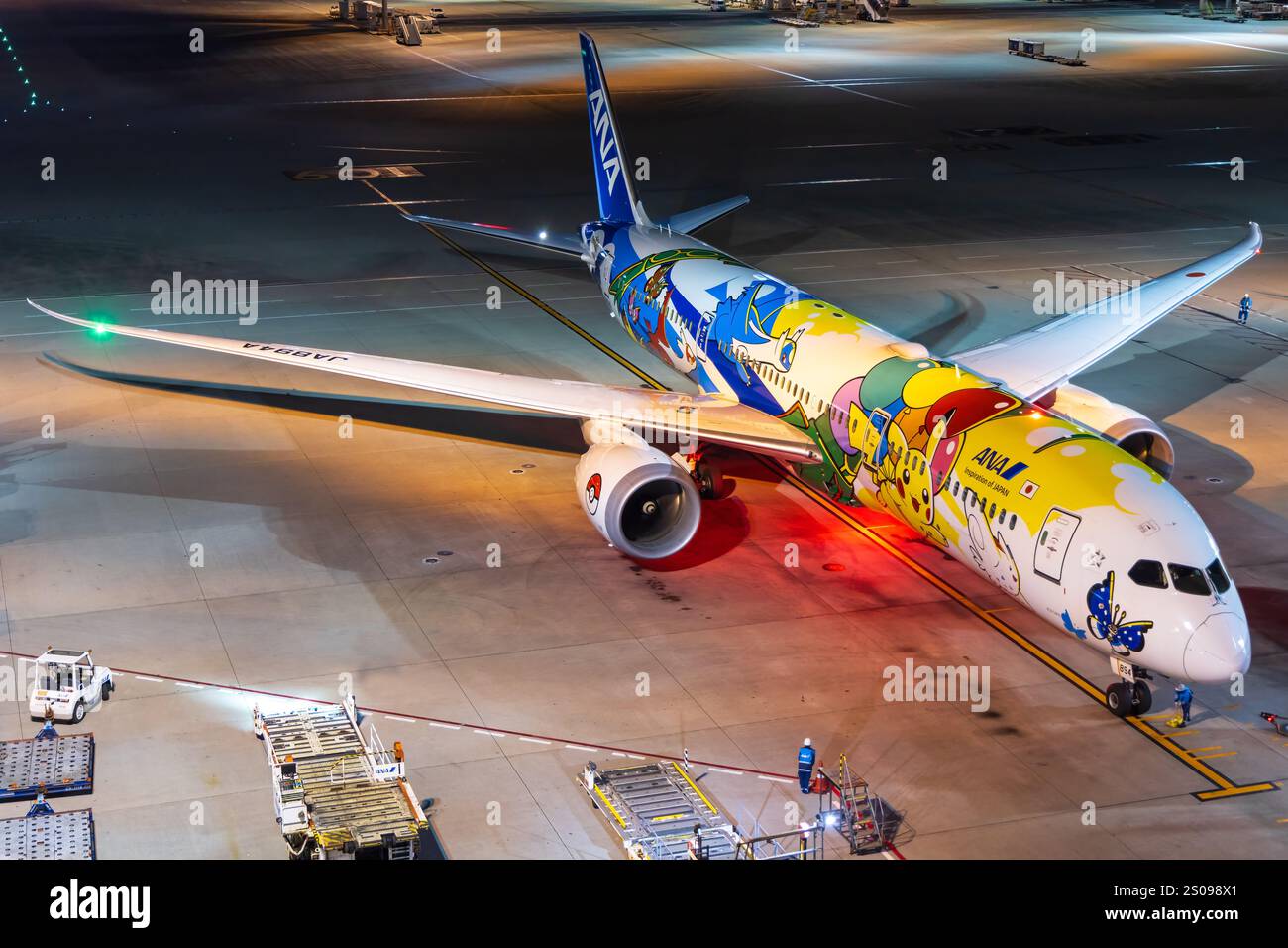 Japan – Tokio, 21. November 2024: ANA B787 pokemon in Japan Stockfoto