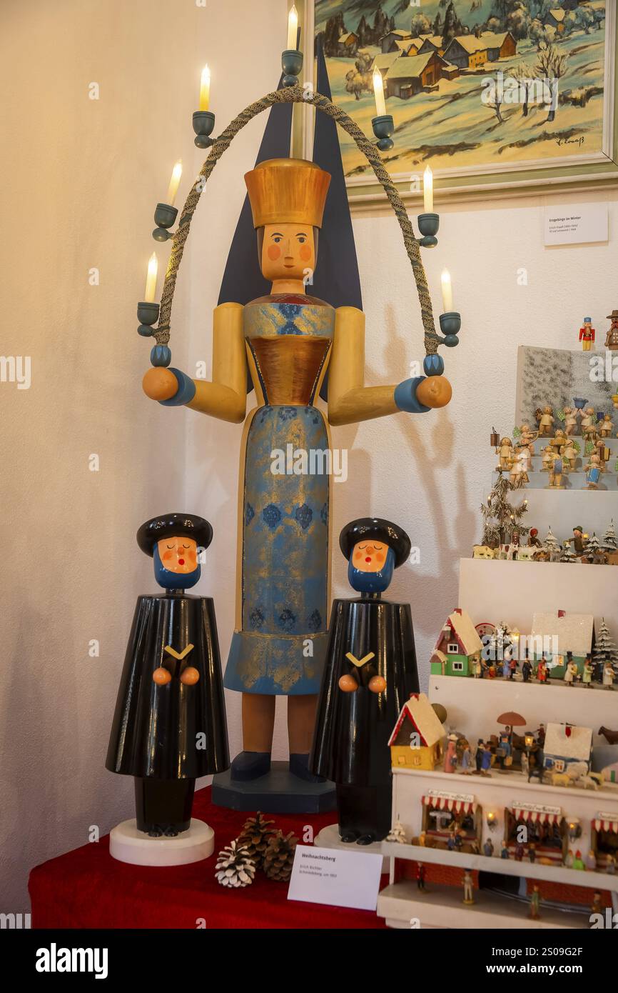 Traditionell öffnen sich die Türen zur Weihnachtsausstellung im LOHGERBER MUSEUM & GALLERY in Dippoldiswalde am Samstag vor dem 1. Advent. Th Stockfoto