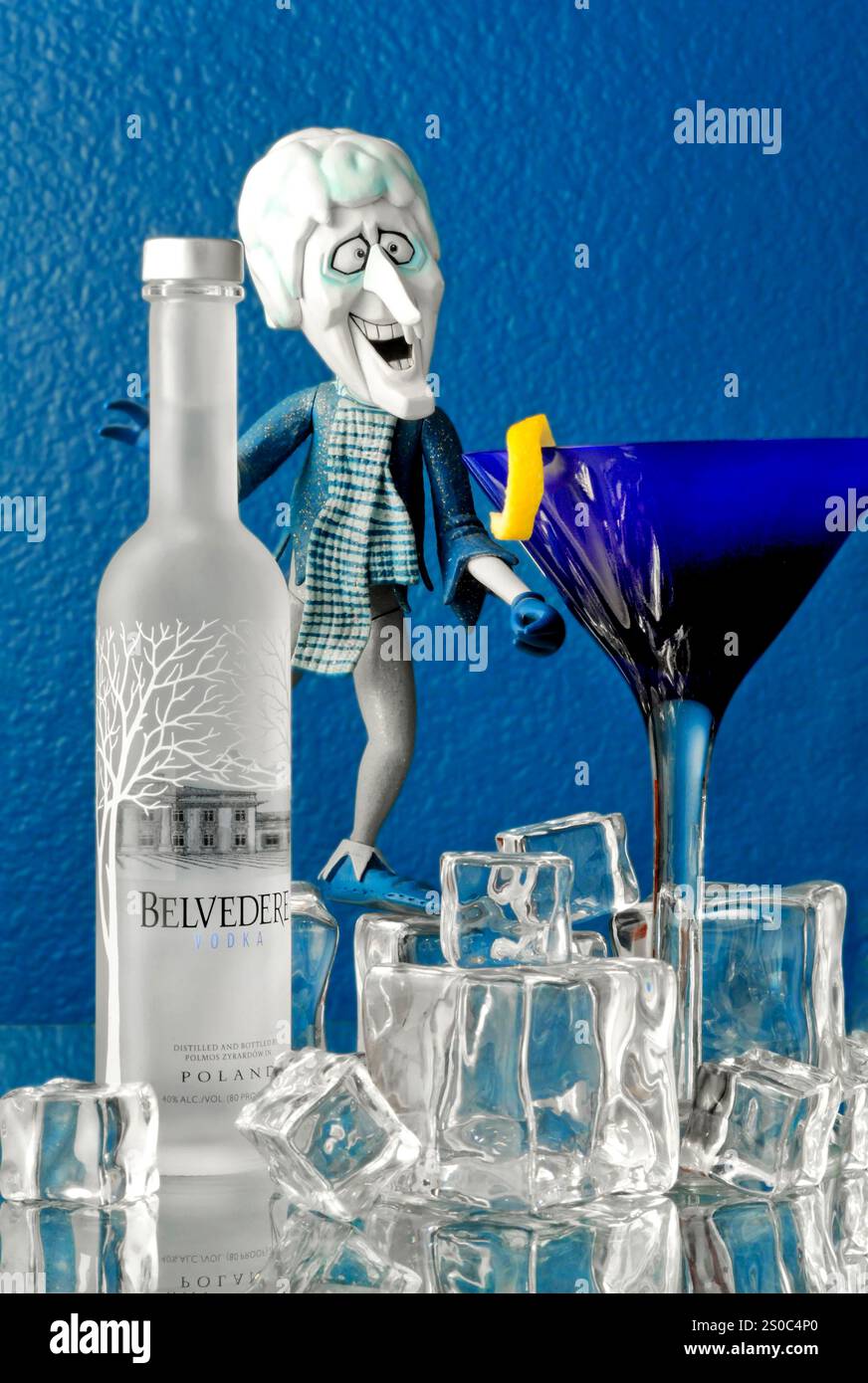 Das Jahr ohne Weihnachtsmann, Snow Miser, mit Belvedere Vodka auf Eis. Stockfoto