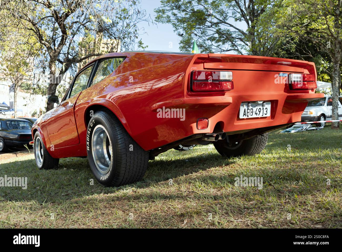 1978 GM Puma GTB 6-Zylinder-Auto auf Ausstellung beim dritten städtischen Antique Car Day in Londrina, Südbrasilien. Stockfoto