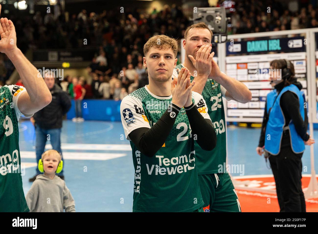 Erik Persson (frisch auf Göppingen, #22), frisch auf Goeppingen vs. MT Melsungen, Handball, Bundesliga, 17. Spieltag, Saison 2024/2025, 27.12.2024, Foto: Eibner-Pressefoto/Max Vogel Stockfoto