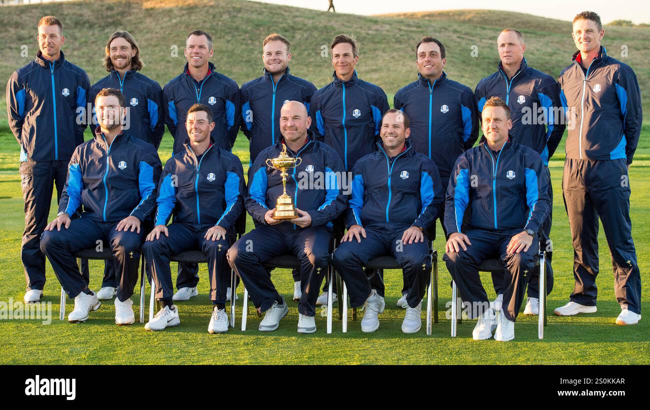25. September 2018; Paris, FRA; Bild des europäischen Teams vor einer Trainingsrunde im Ryder Cup im Le Golf National. Obligatorisch Stockfoto