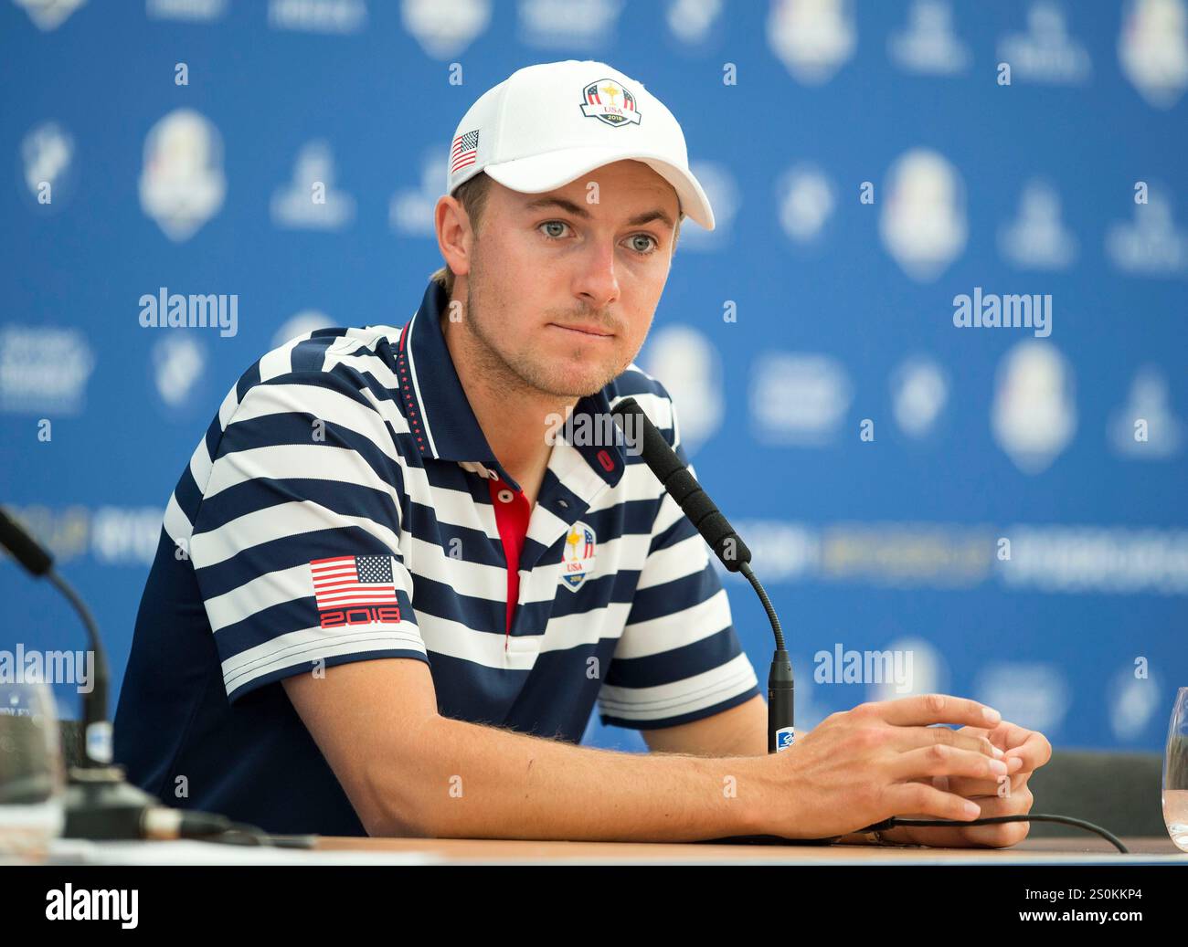 26. September 2018; Paris, FRA; Jordan Spieth sprach auf seiner Pressekonferenz nach einer Trainingsrunde im Le Golf National im Ryder Cup. Stockfoto