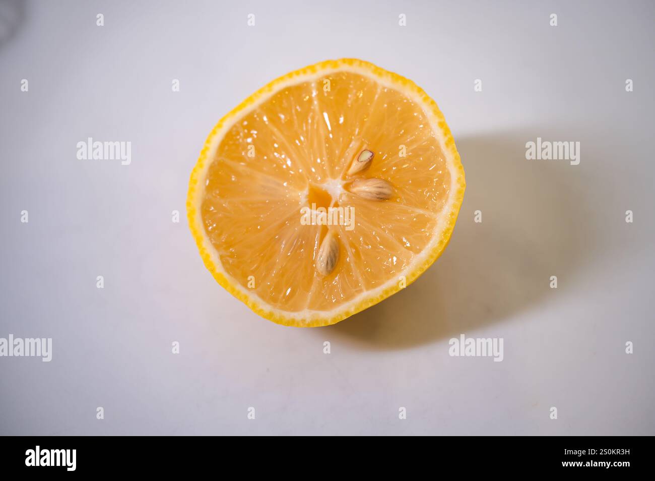 In Scheiben geschnittene Zitrone Stockfoto