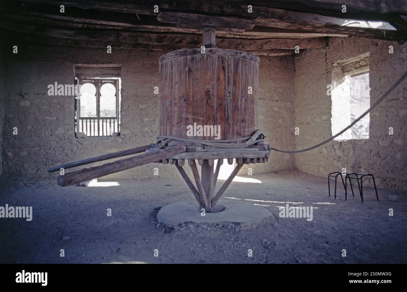 Aufzug im Wachturm, Kloster des Heiligen Antonius, Kloster des Heiligen Antonius, Arabische Wüste, Ägypten, September 1989, Jahrgang, Retro, alt, historisch, Afrika Stockfoto