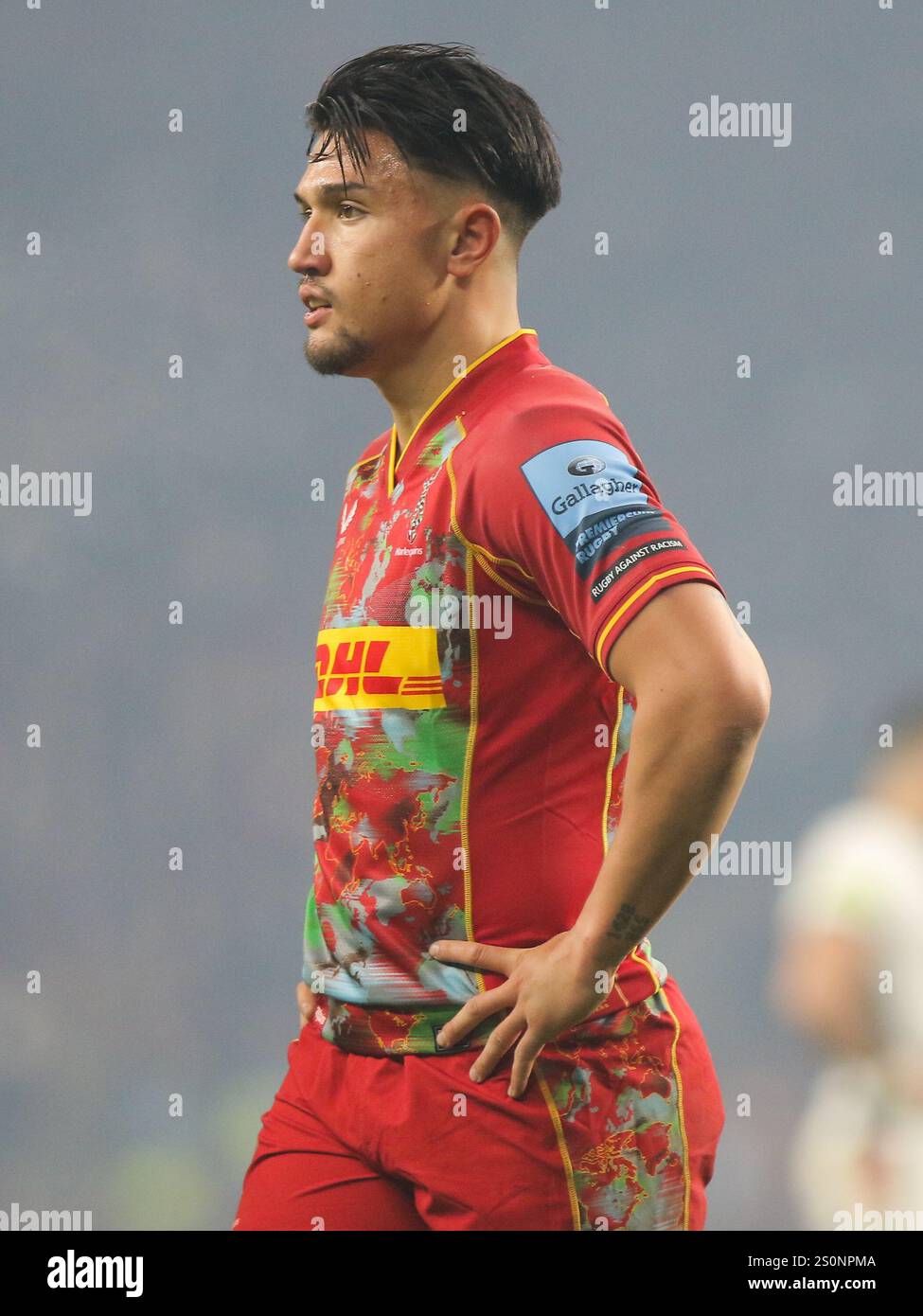 Twickenham, London, Großbritannien. Dezember 2024. Twickenham, London, England, 28. Dezember 2024: Marcus Smith (10 Harlequins) während des Gallagher Premiership Rugby-Spiels zwischen Harlequins Men und Leicester Tigers Men im Allianz Stadium in Twickenham, London. (Jay Patel/SPP) Credit: SPP Sport Press Photo. /Alamy Live News Stockfoto