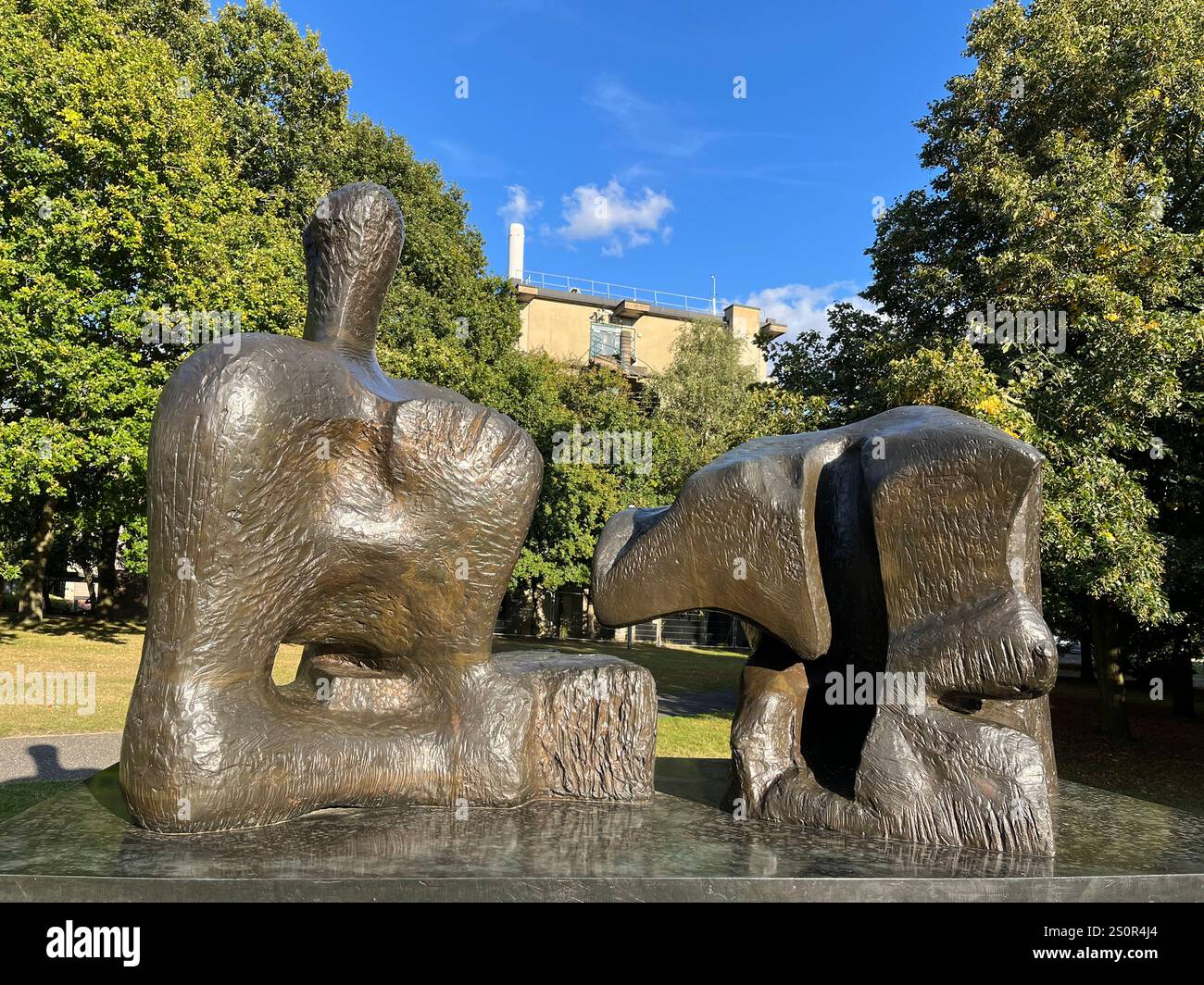 henry Moor Bronze, University of East anglia Campus, norwich, norfolk, england Stockfoto