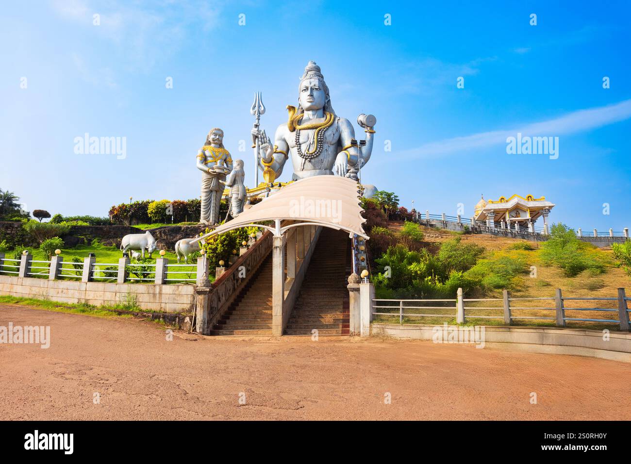 Murdeshwar, Indien - 17. März 2023: Statue des Lord Shiva im Tempel von Murudeshwara. Der Tempel Murudeshwara ist Gott Shiva geweiht und befindet sich in Murdesh Stockfoto