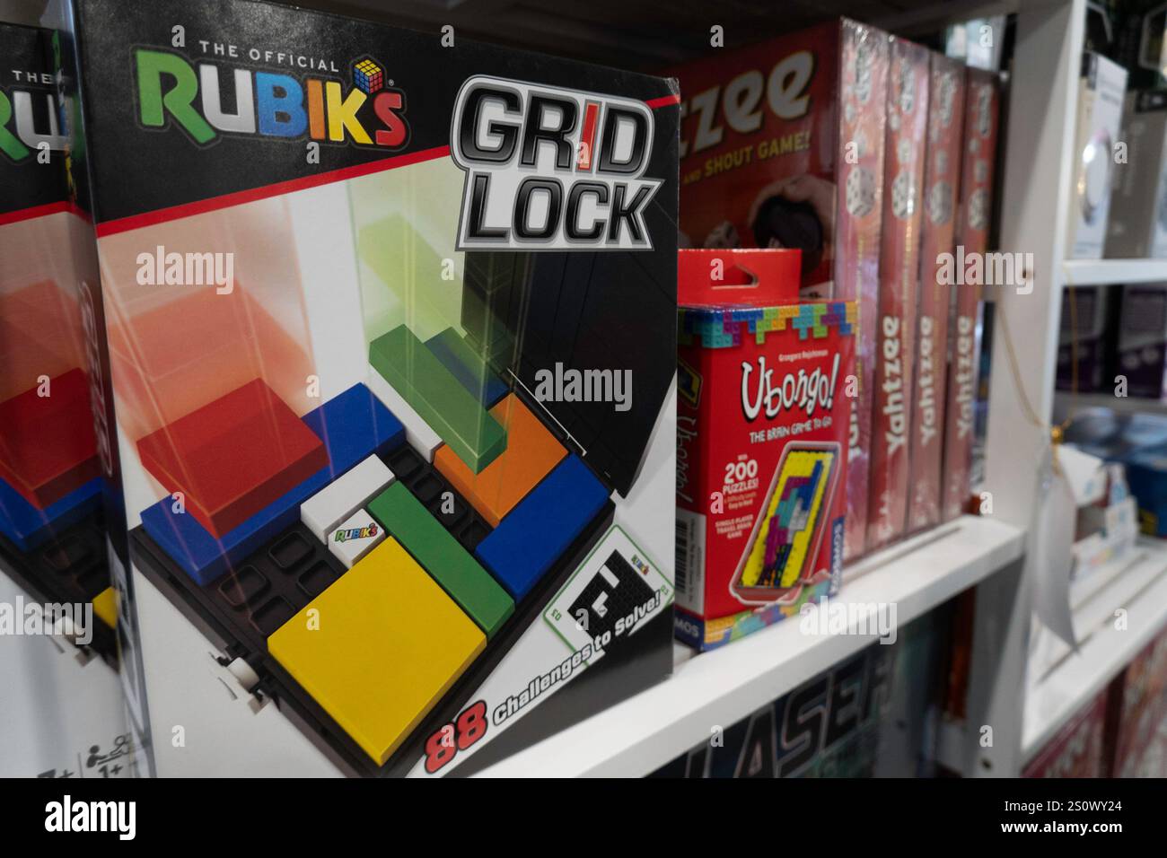 Das National Museum of Mathematics befindet sich an der Fifth Avenue in New York City, USA 2024 Stockfoto