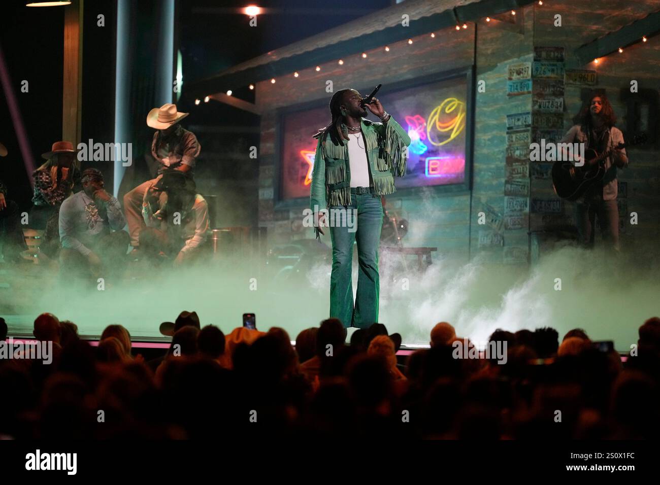 Nashville, Tennessee, USA. November 2024. Shaboozey. 58. Jährliche CMA Awards, der größte Abend der Country Music, in der Bridgestone Arena. Foto: AdMedia/SIPA USA Credit: SIPA US/Alamy Live News Stockfoto