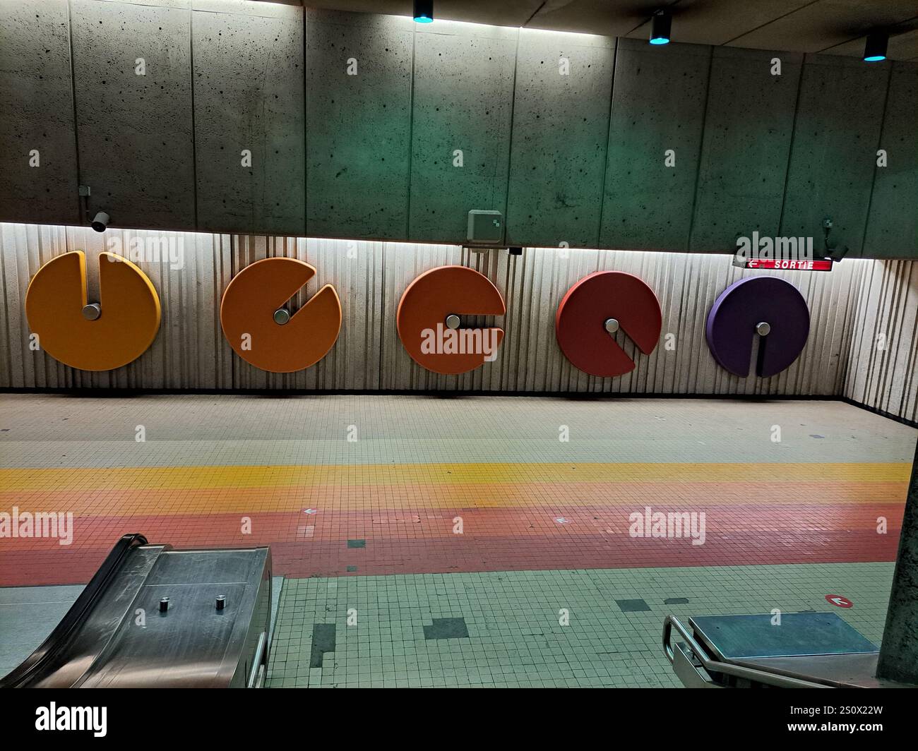 Kreise 1981 an der Metro-Station Villa-Maria in Montreal, Quebec, Kanada Stockfoto