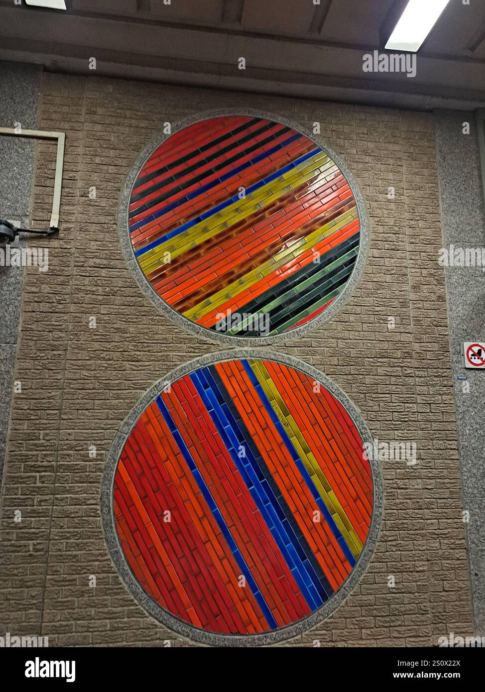 Circle 1966 an der U-Bahnstation Peel in Montreal, Quebec, Kanada Stockfoto