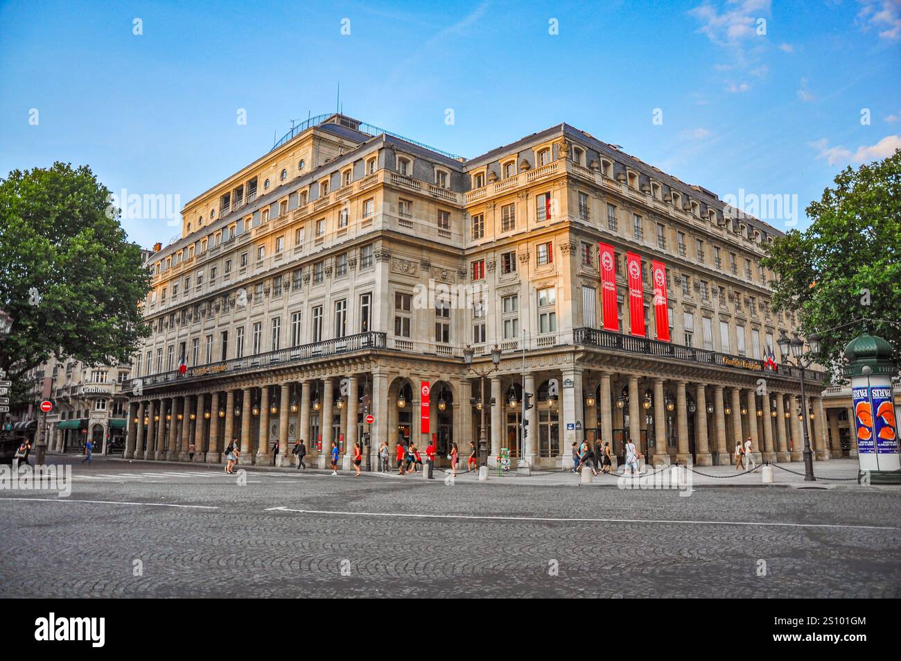 Das prächtige Erbe der berühmten Pariser Comédie-Francaise: Ein kultureller und architektonischer Schatz Stockfoto