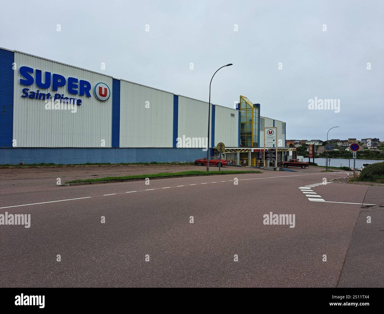 Super U-Baumarkt in St. Pierre, Frankreich Stockfoto