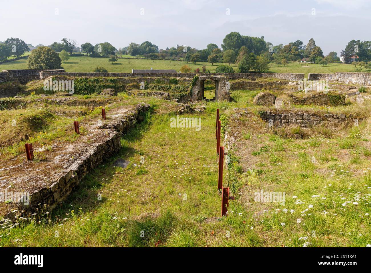 Überreste des mittelalterlichen Schlosses in Binche, Belgien Stockfoto