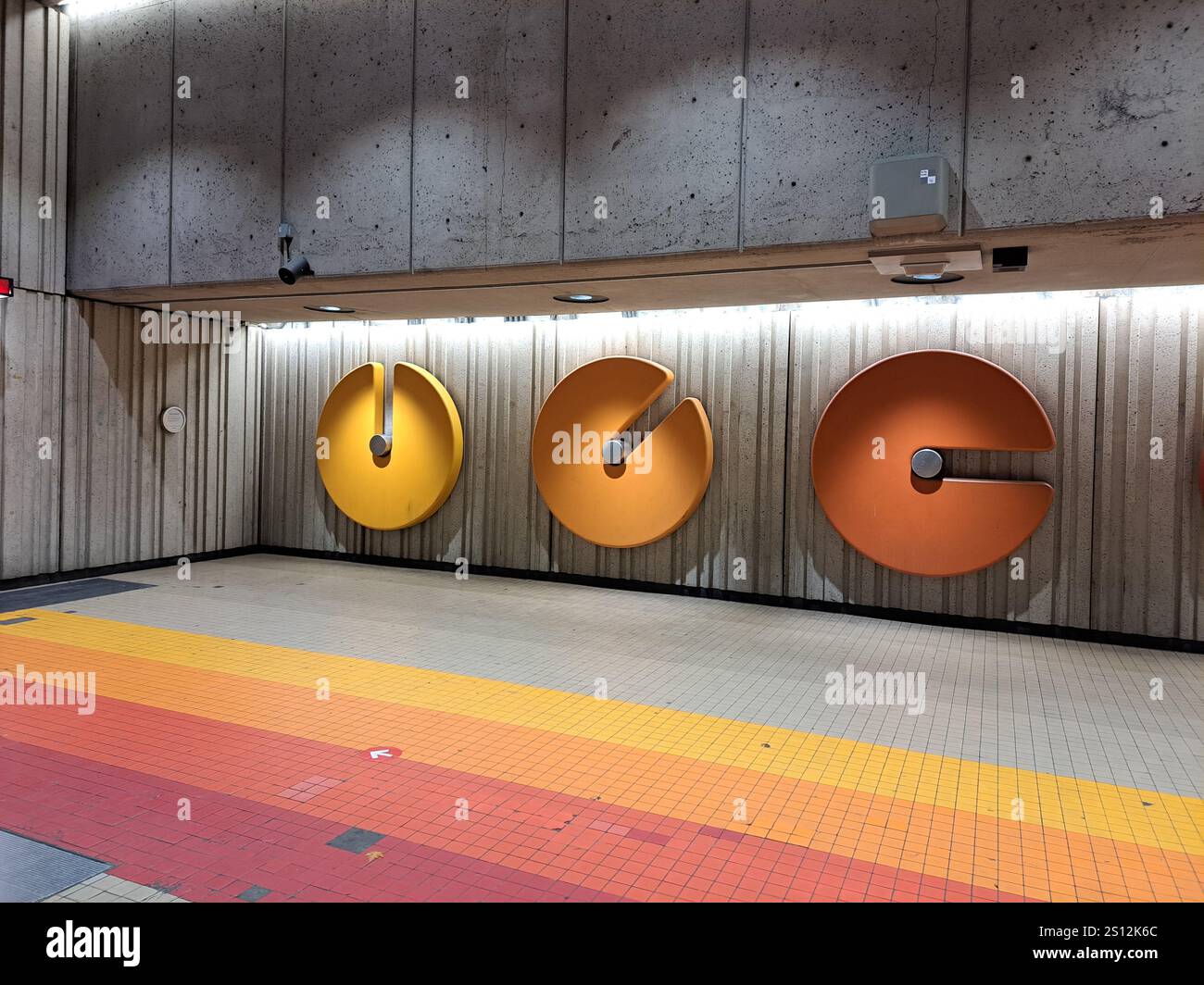 Kreise 1981 an der Metro-Station Villa-Maria in Montreal, Quebec, Kanada Stockfoto