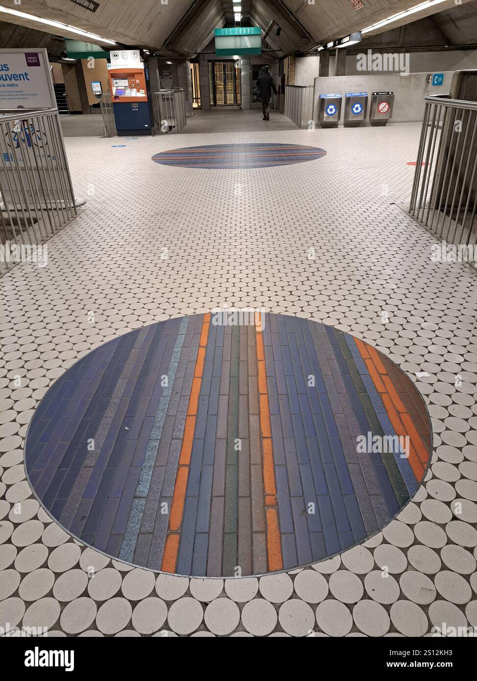 Circle 1966 an der U-Bahnstation Peel in Montreal, Quebec, Kanada Stockfoto