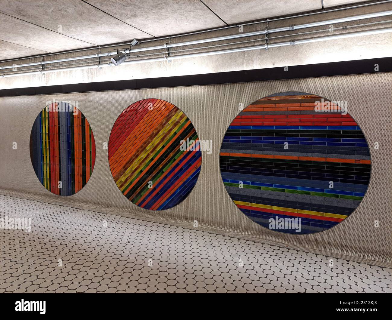 Circle 1966 an der U-Bahnstation Peel in Montreal, Quebec, Kanada Stockfoto