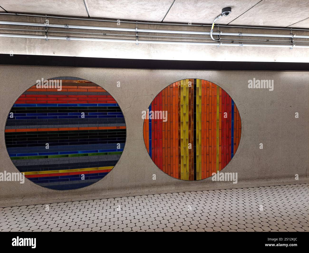 Circle 1966 an der U-Bahnstation Peel in Montreal, Quebec, Kanada Stockfoto