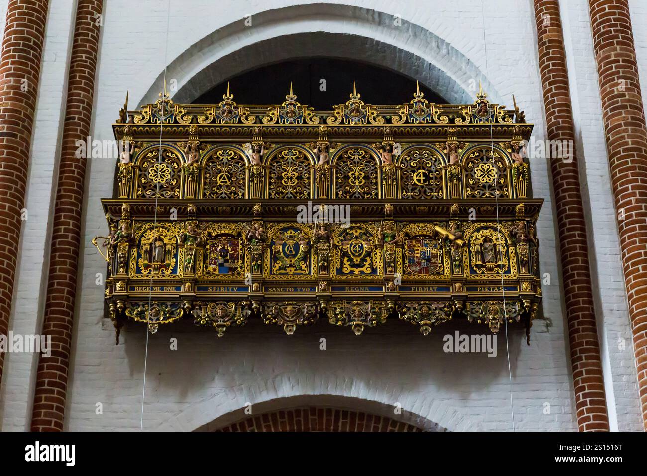 ROSKILDE, DÄNEMARK - 26. JUNI 2016: Dies ist die zweite Orgel in der Hauptkirche des Landes. Stockfoto