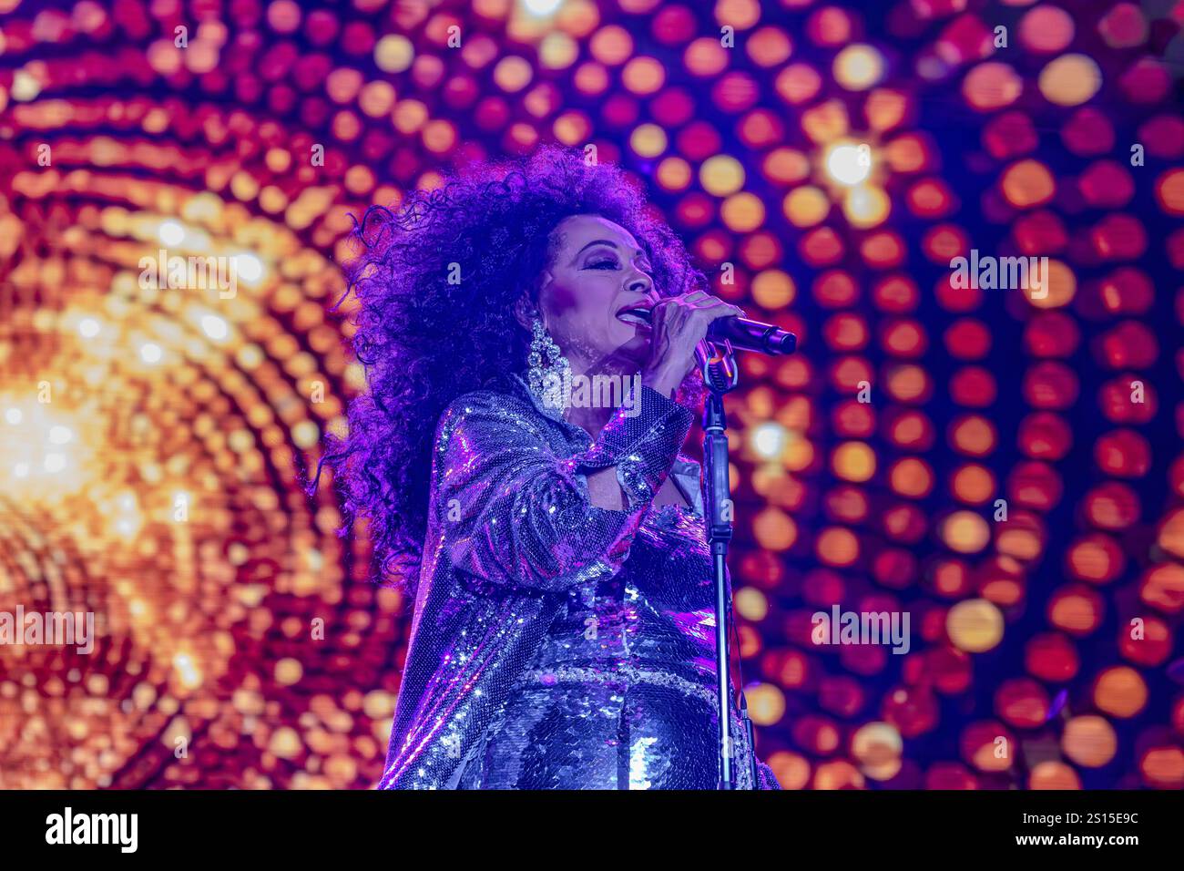 Motown-Legende Diana Ross (80) im Memorial Coliseum, Los Angeles, USA, Olympiastadion 1984, Nordamerika Stockfoto