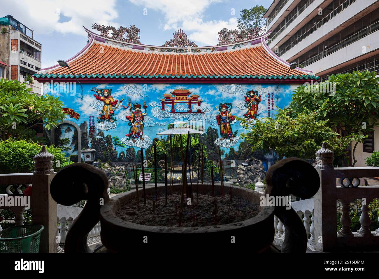 Ho-Chi-Minh-Stadt, Vietnam - 24. Juli 2024: Ong-Bon-Tempel Stockfoto