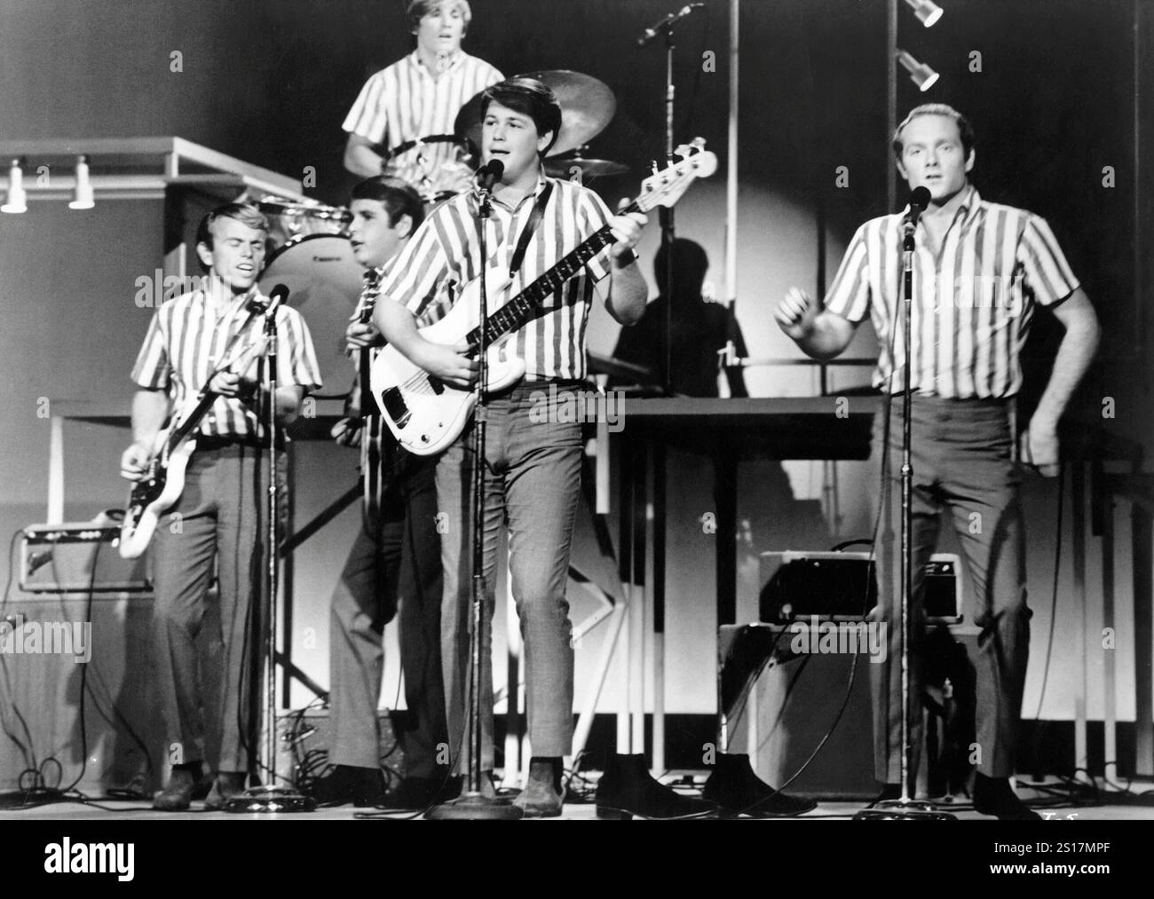 Beach Boys auf der Bühne 1964-1965 - T.A.M.I. Werbefoto Stockfoto