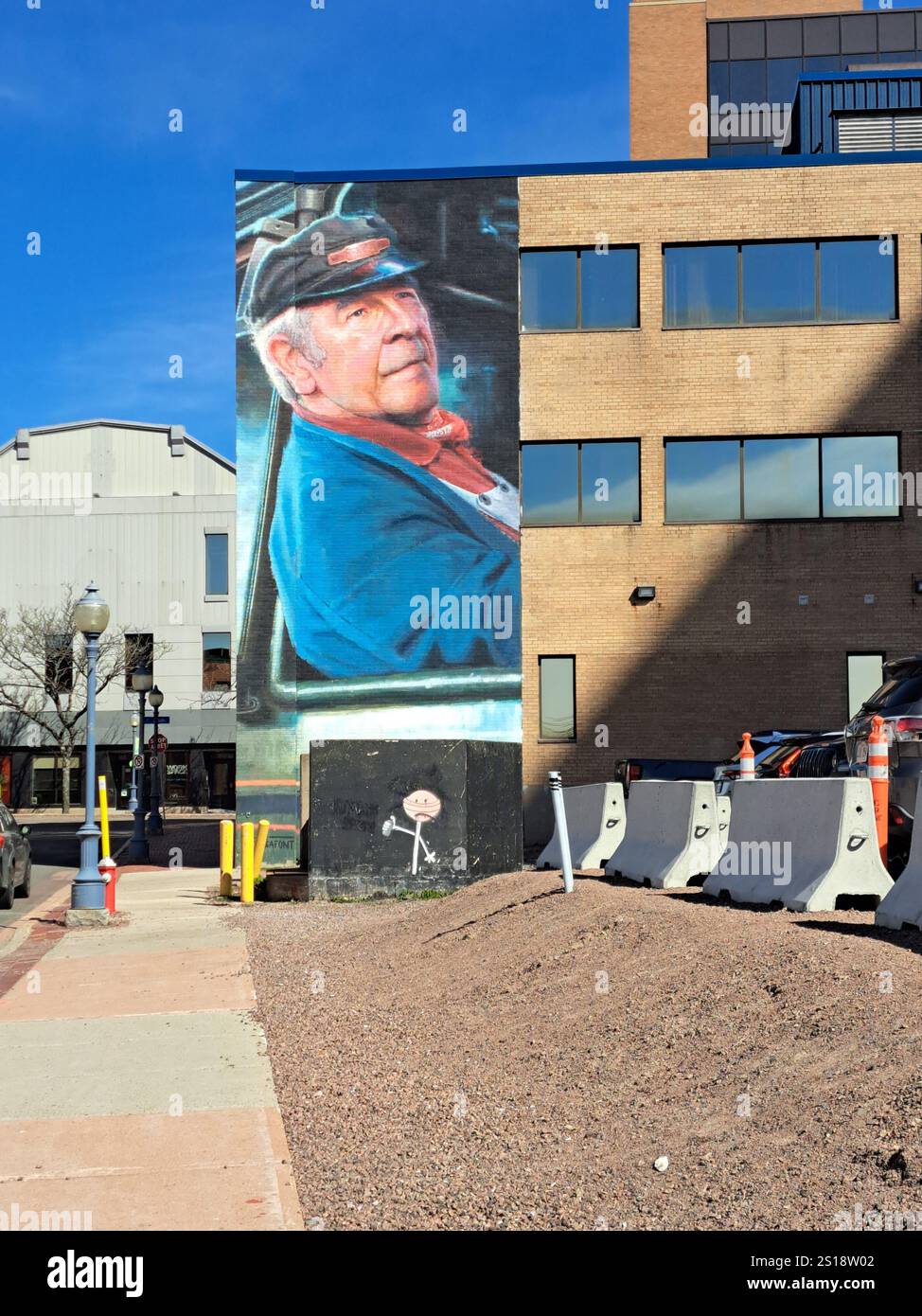 Wandgemälde für Zugbegleiter an der Main Street im Zentrum von Moncton, New Brunswick, Kanada Stockfoto