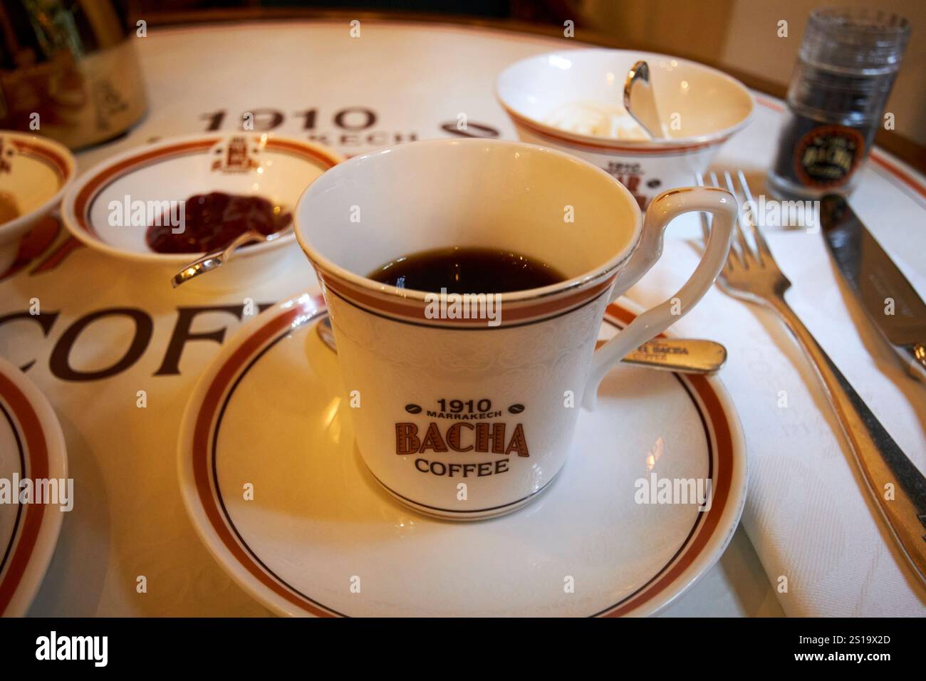 Tasse Kaffee im Bacha Coffee Café marrakesch, marokko Stockfoto