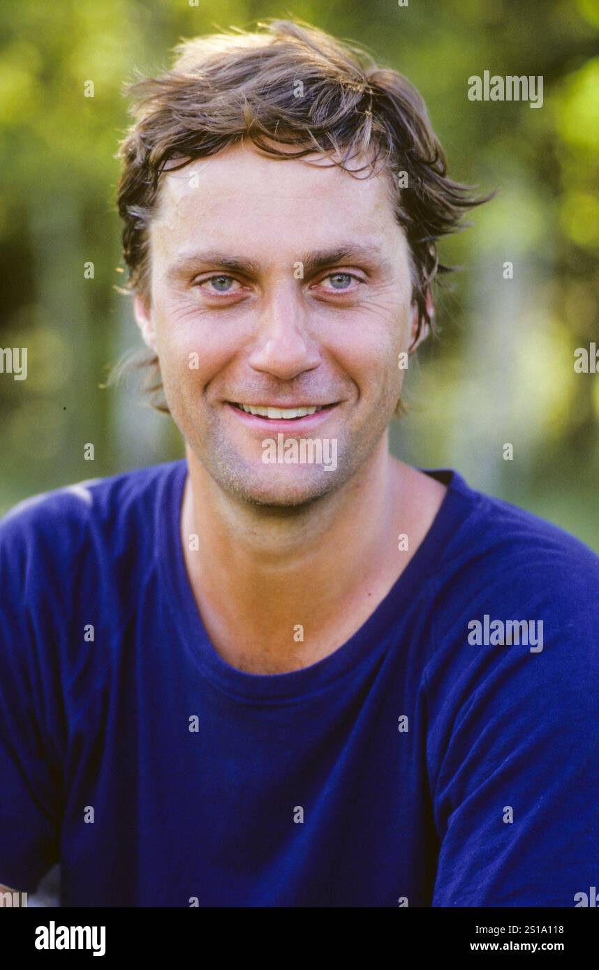 Lasse Hallström schwedischer Filmregisseur bekannt für die Regie fast aller Musikvideos der Popgruppe ABBA und er wurde für einen Oscar für den besten Regisseur für mein Leben als Hund und später für das Cider House nominiert Stockfoto