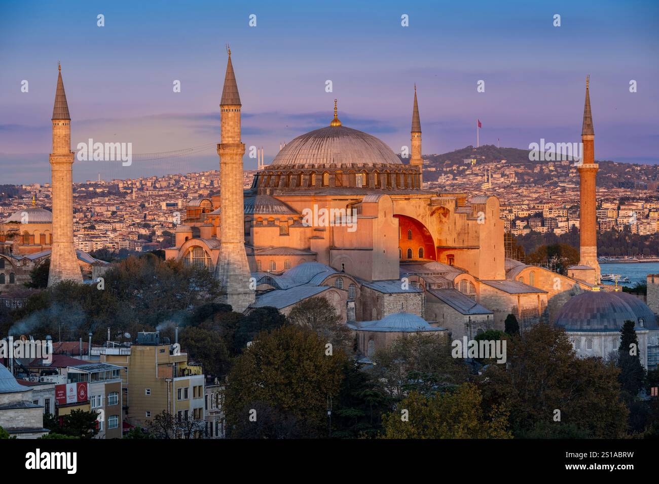 Türkei, Istanbul, historisches Zentrum, das zum UNESCO-Weltkulturerbe gehört, Bezirk Sultanahmet, Aya Sofya (Haghia Sophia oder Saint Sophia) Stockfoto