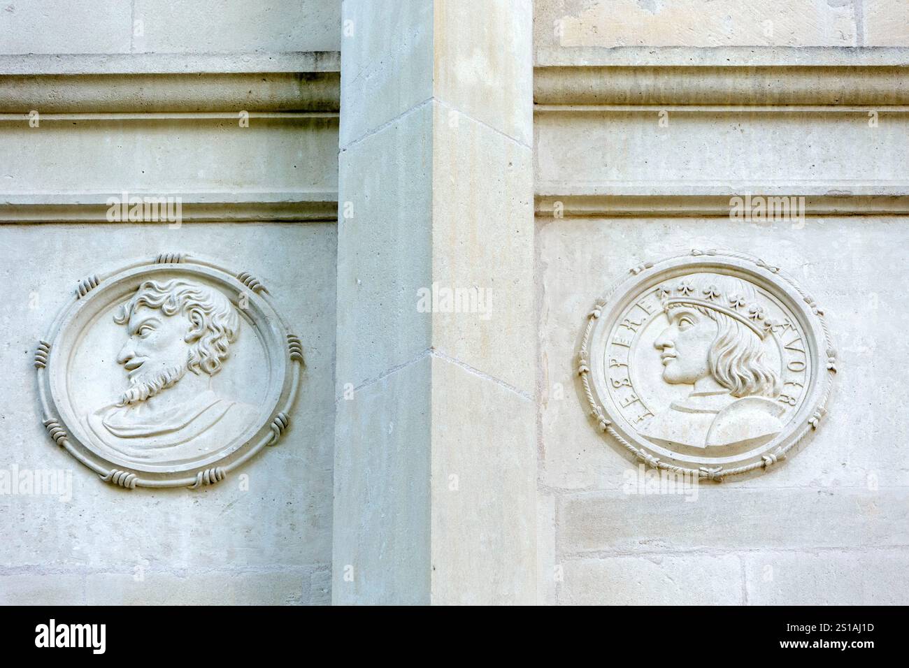 Frankreich, Meurthe-et-Moselle, Nancy, Detail der Hinterfassade des Palastes der Herzöge von Lothringen, heute das Musee Lorrain (Lothrininger Museum), Medaille Stockfoto