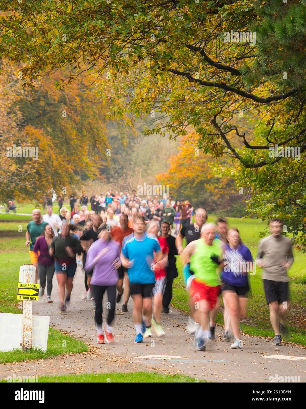 Southampton parkrun findet jeden Samstagmorgen am Southampton Common statt Stockfoto