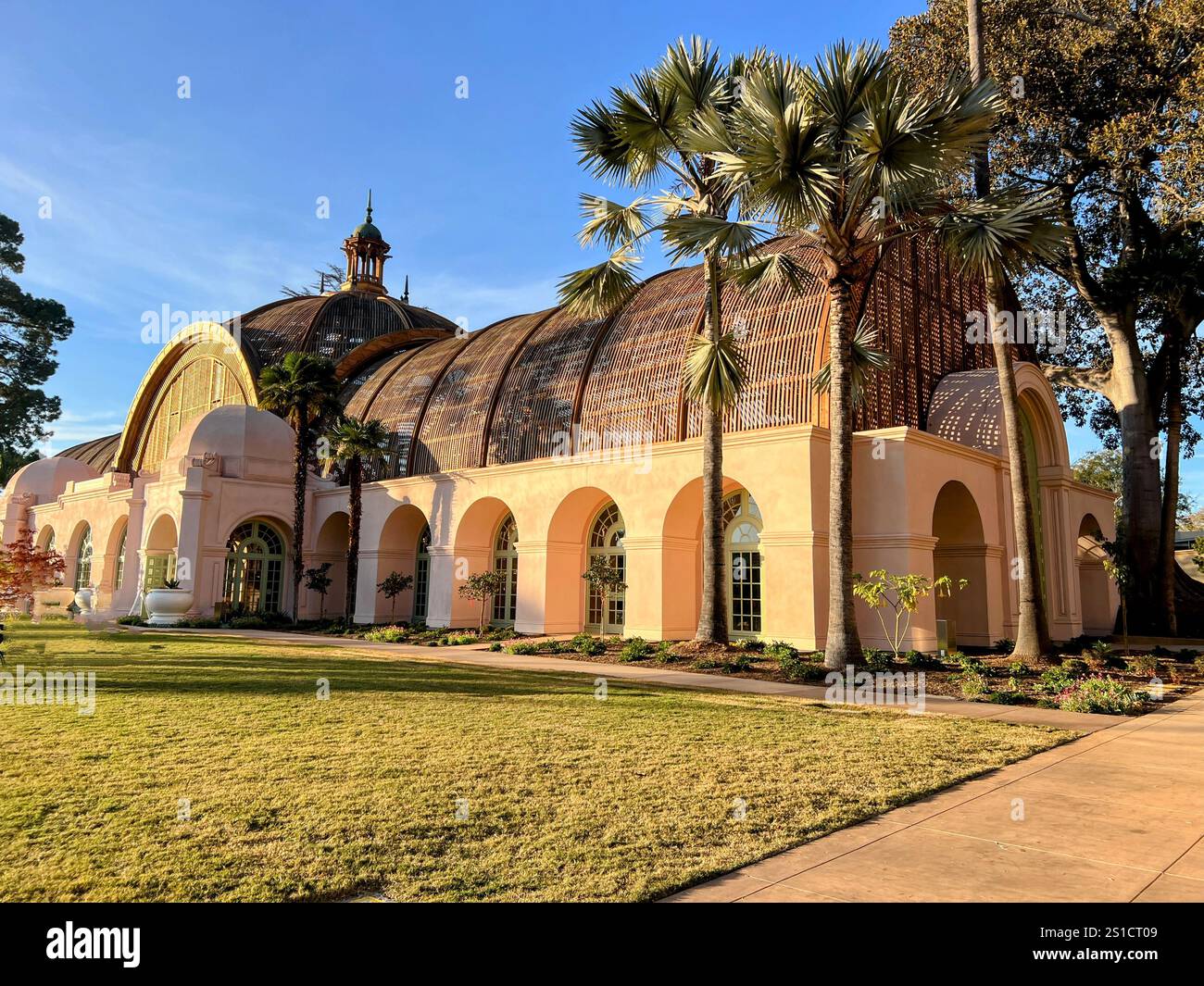 San Diego, CA 19-19-2024 Außenansicht des kürzlich renovierten Botanischen Gartens im Balboa Park Stockfoto