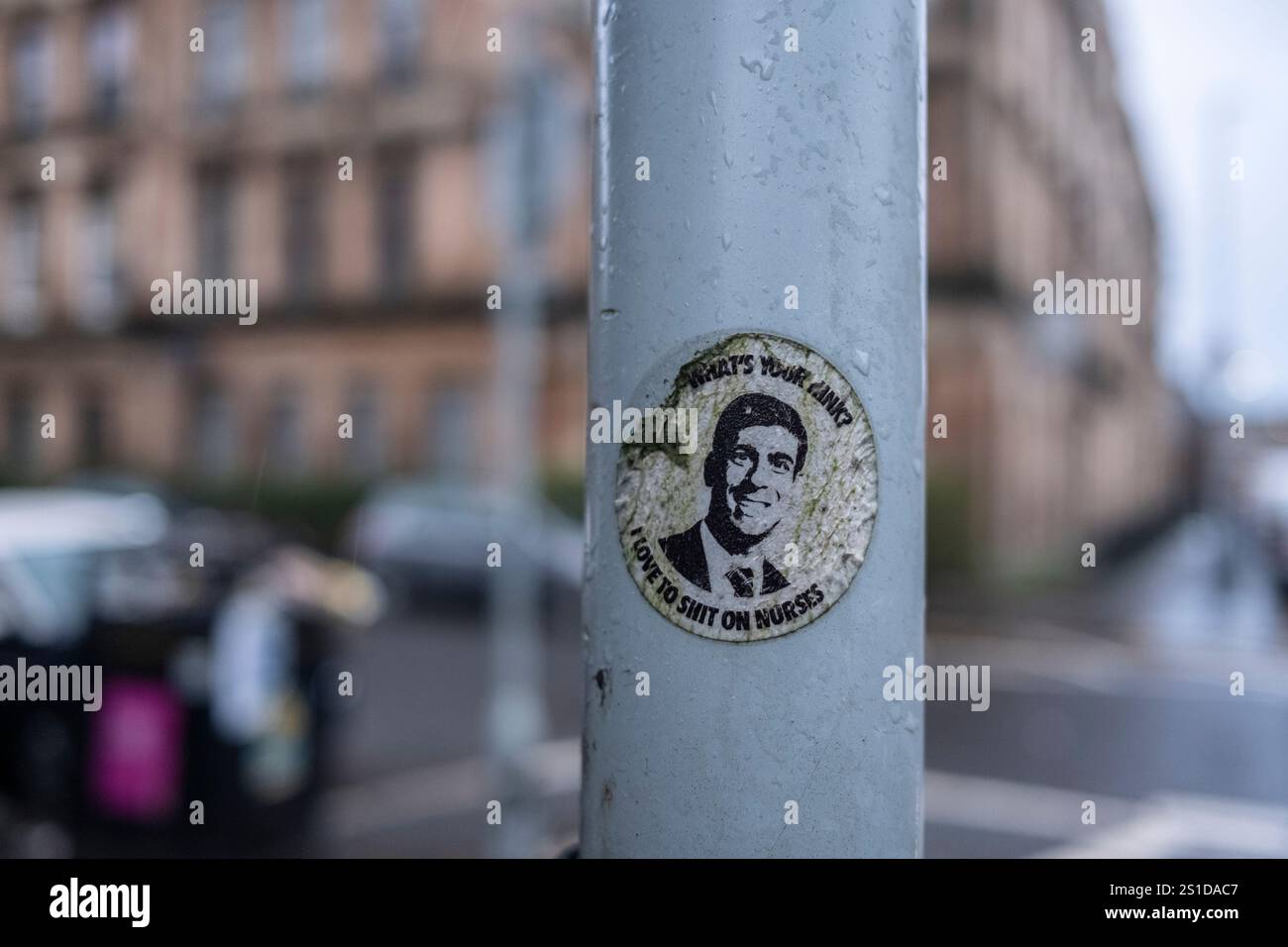 In der Dämmerung, in Govanhill, Glasgow, Schottland, 31. Dezember 2024. Stockfoto