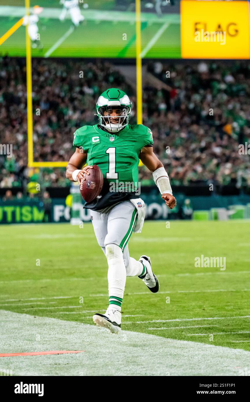 Jalen verletzte Nummer 1 der Philadelphia Eagles läuft gegen Jacksonville Jaguars an der Seitenlinie Stockfoto