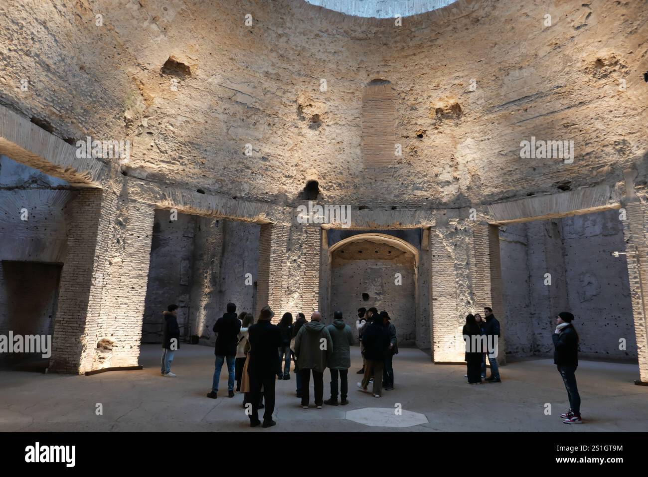 BLICK AUF DEN ACHTECKIGEN SAAL DES DOMUS AUREA Stockfoto