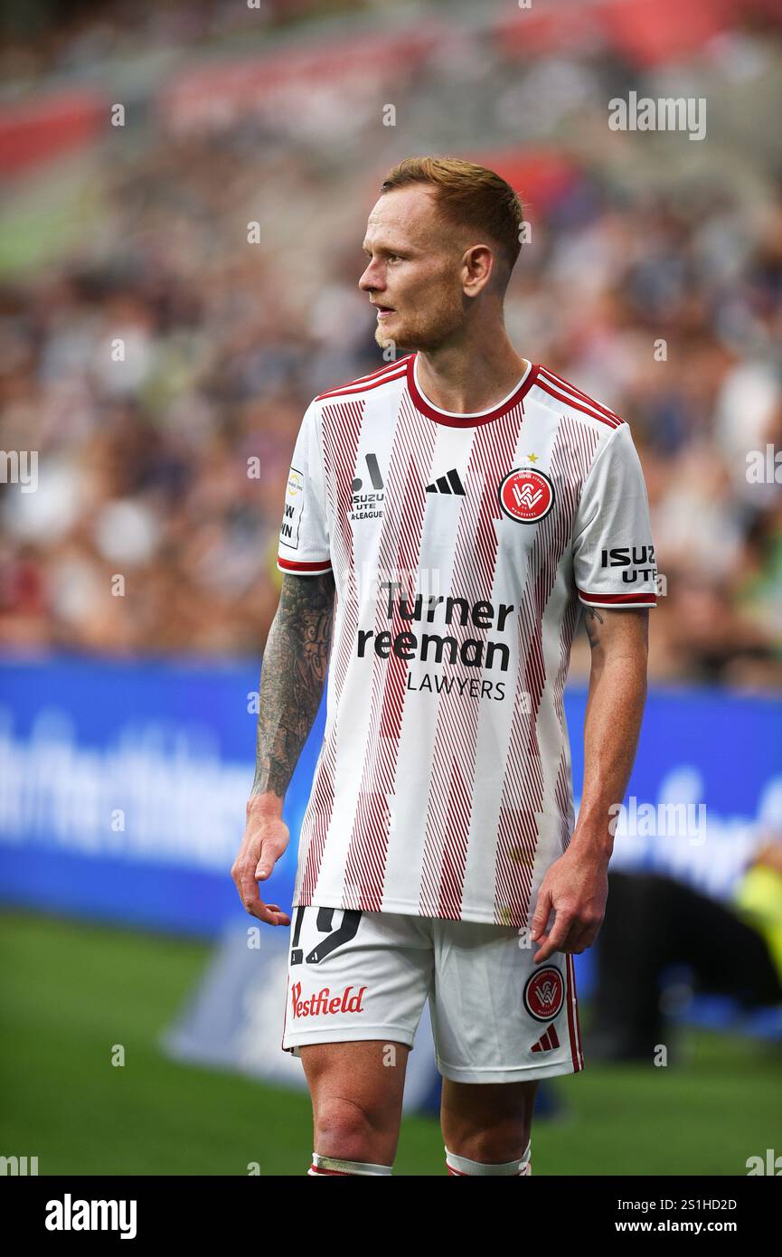 MELBOURNE, AUSTRALIEN. Januar 2025. Im Bild: Jack Clisby von Western Sydney Wanderers bereitet sich darauf vor, eine Ecke beim Spiel Melbourne Victory gegen Western Sydney Wanderers im AAMI Park, Melbourne, Australien am 4. Januar 2025 zu nehmen. Quelle: Karl Phillipson / Alamy Live News Stockfoto