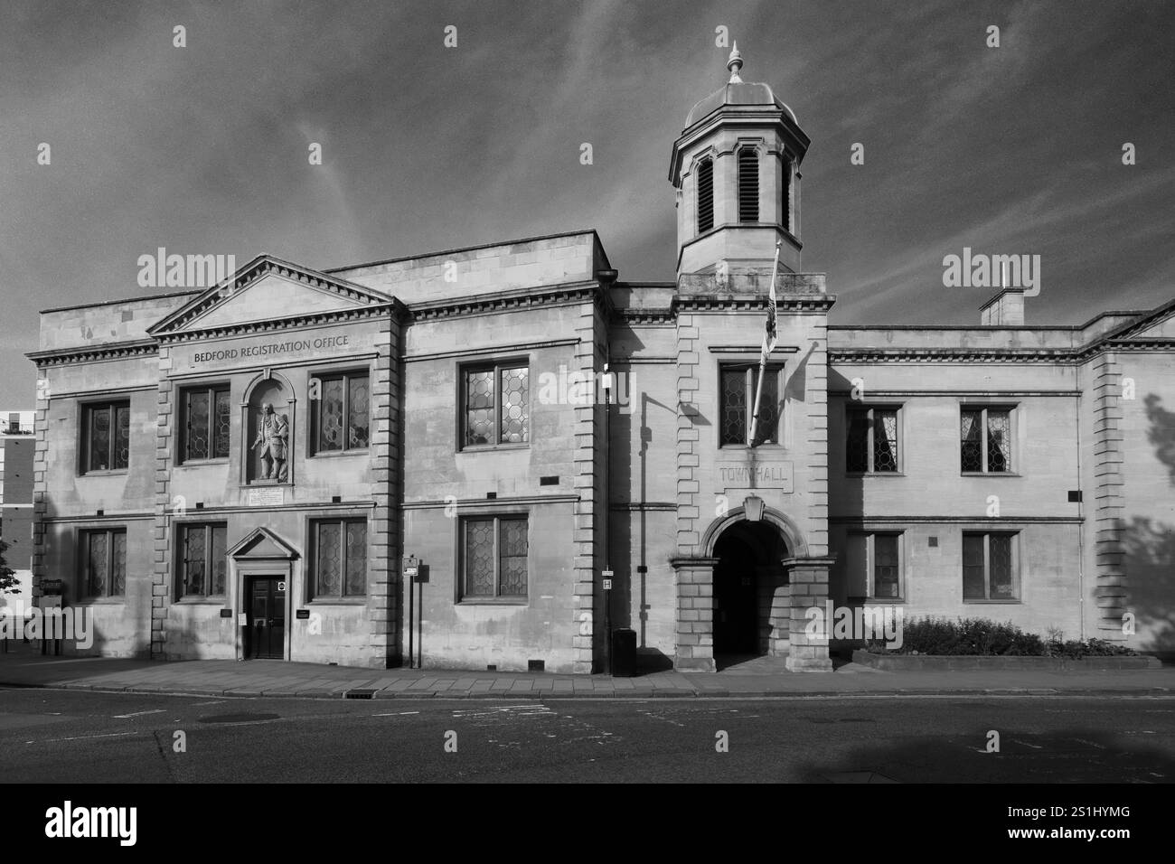Das Old Town Hall Gebäude, Bedford Town; Bedfordshire; England; Großbritannien Stockfoto