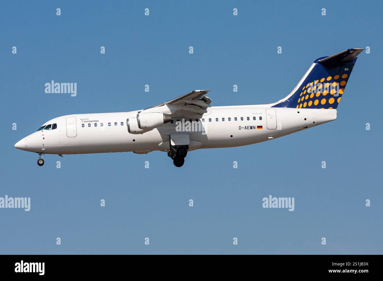Deutsche Eurowings British Aerospace BAE 146-300 mit Registrierung D-AEWN im Finale für den Frankfurter Flughafen Stockfoto