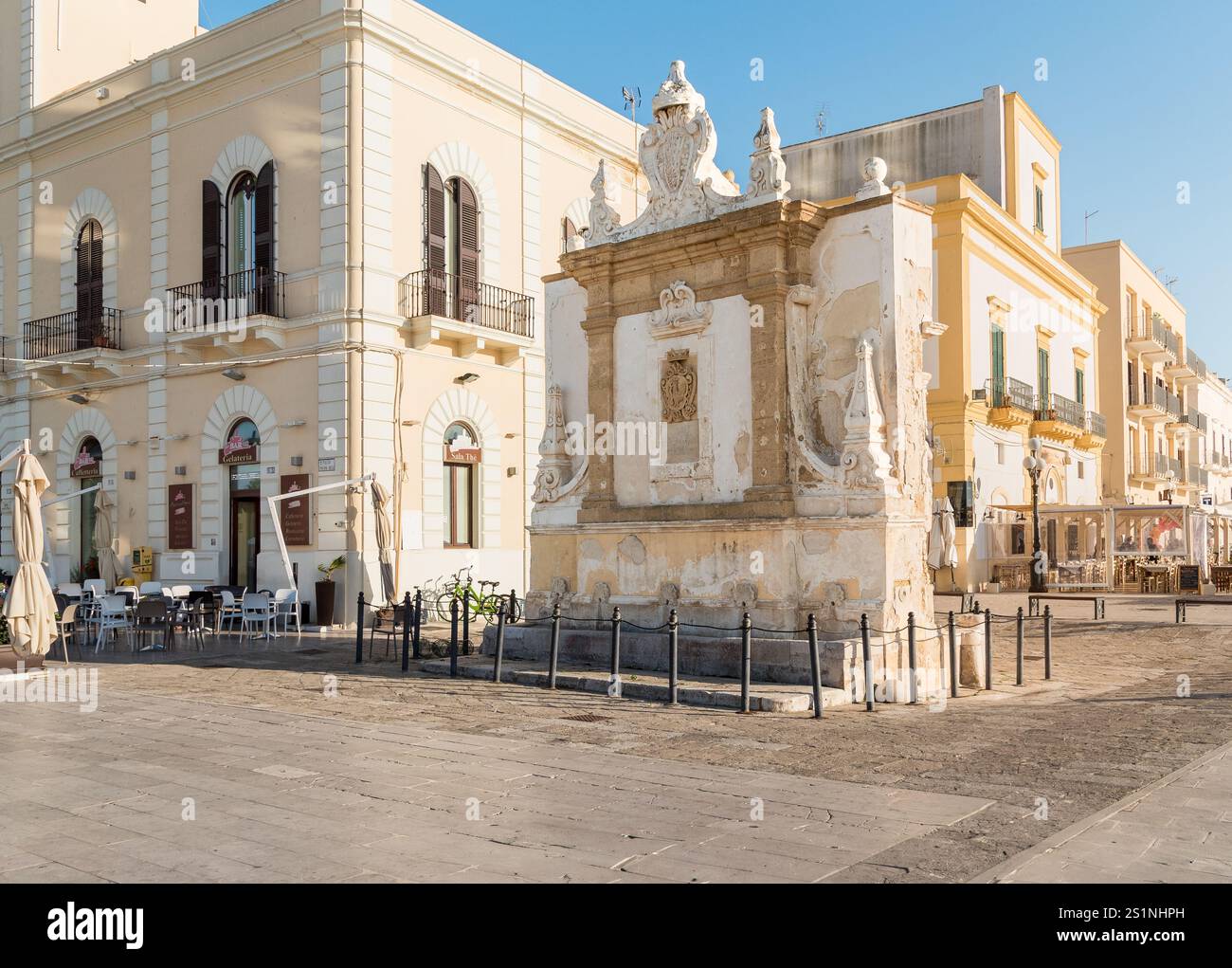 Fontana Greca (griechischer Brunnen) im Zentrum von Gallipoli, Apulien, Italien Stockfoto